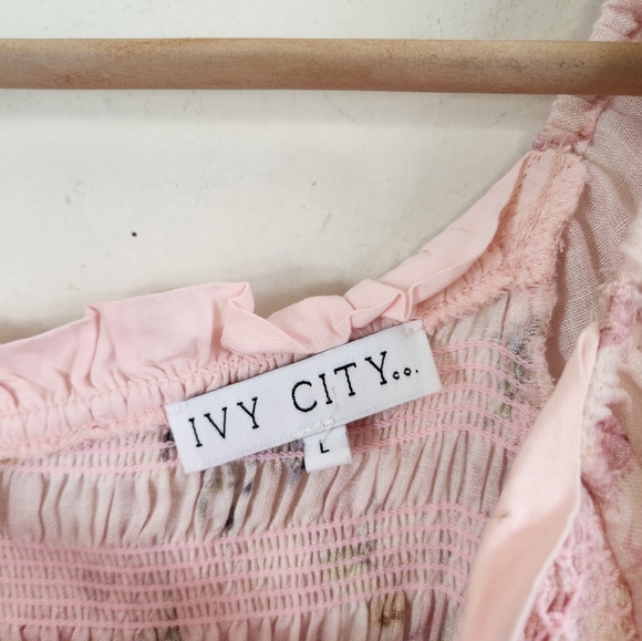 Ivy City Co. Roselyn Dress - Picture 8 of 9